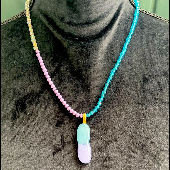 Turquoise and purple bead necklace and pendant - Picture 1 of 6